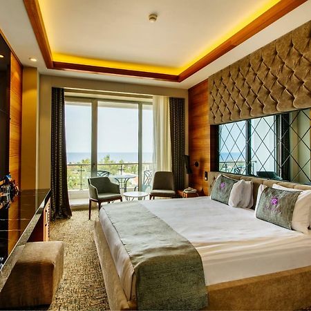 Malpas Hotel Agios Epiktitos Bagian luar foto