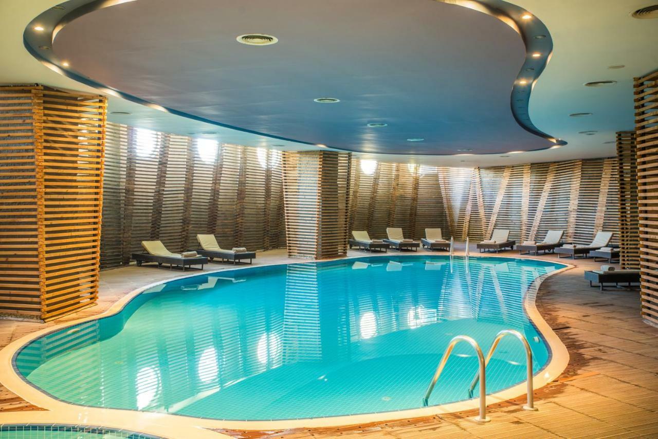Malpas Hotel Agios Epiktitos Bagian luar foto