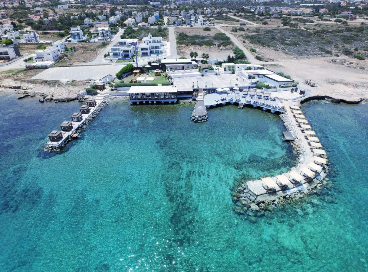 Malpas Hotel Agios Epiktitos Bagian luar foto