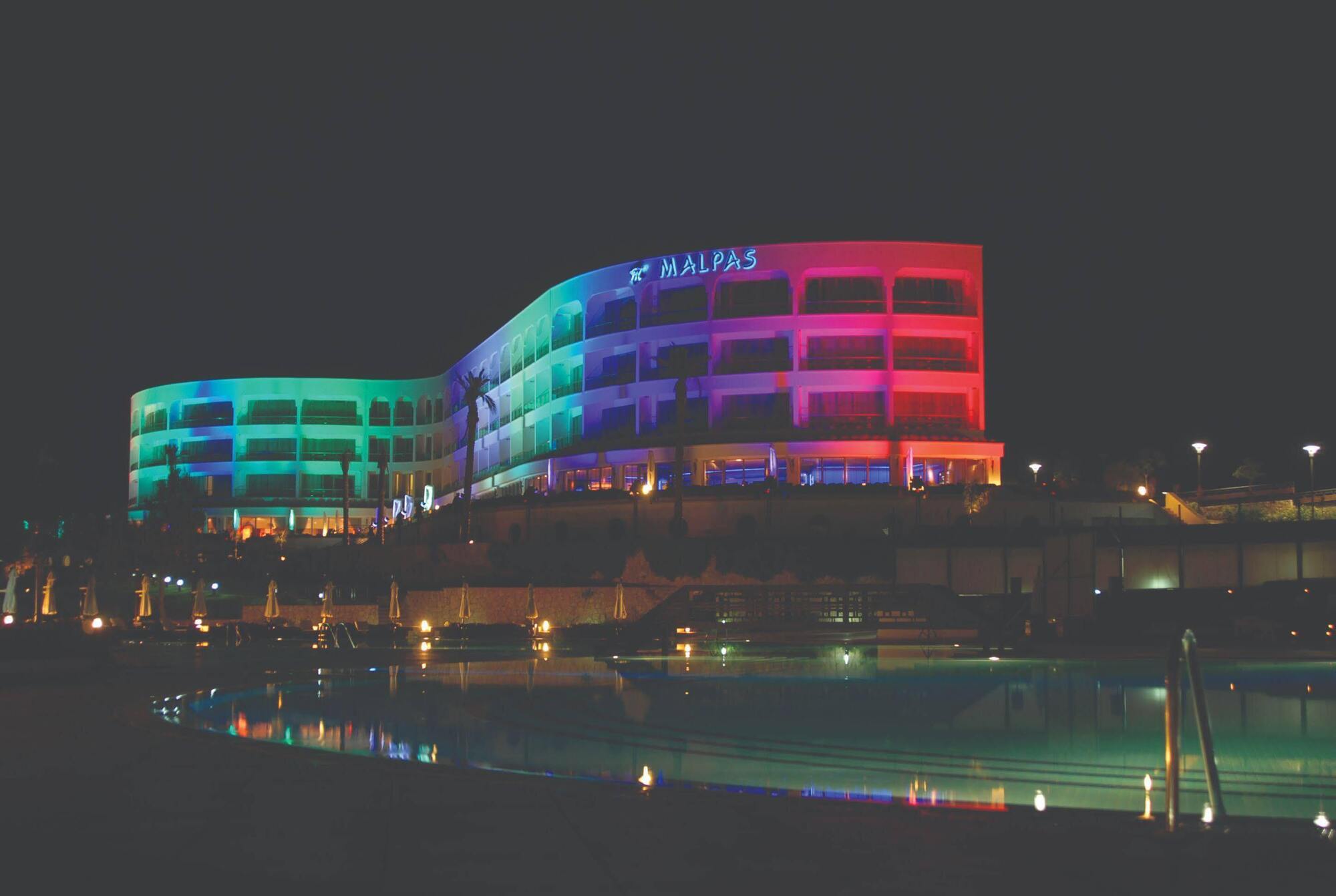 Malpas Hotel Agios Epiktitos Bagian luar foto
