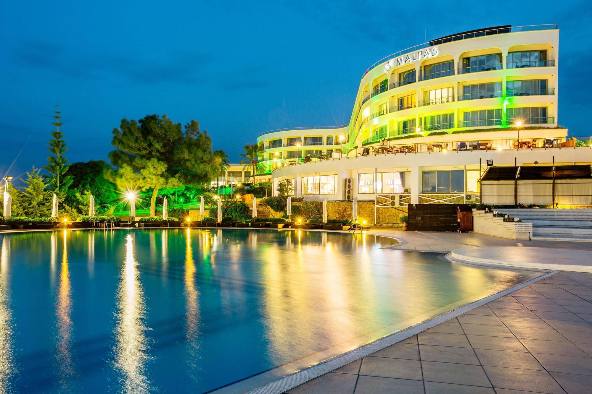 Malpas Hotel Agios Epiktitos Bagian luar foto